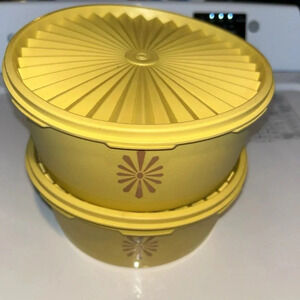 Vintage Tupperware 1204-12 Yellow Servalier Canister With Seal